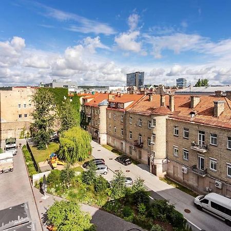 Luxury Apartment In Gedimino Av. Vilnius Exterior photo